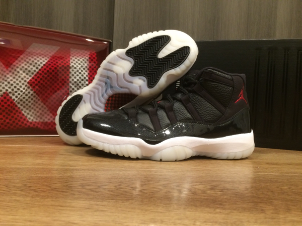 新品未使用 Air Jordan 11 72-10 sz27.5(US9.5)