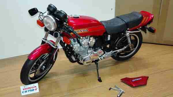 タミヤ 1/6 cb750f バリバリ伝説 巨摩郡 プラモデル オートバイ 【公式