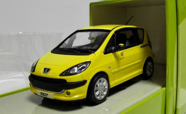 レア!　プジョー１００７　Peugeot　1/43