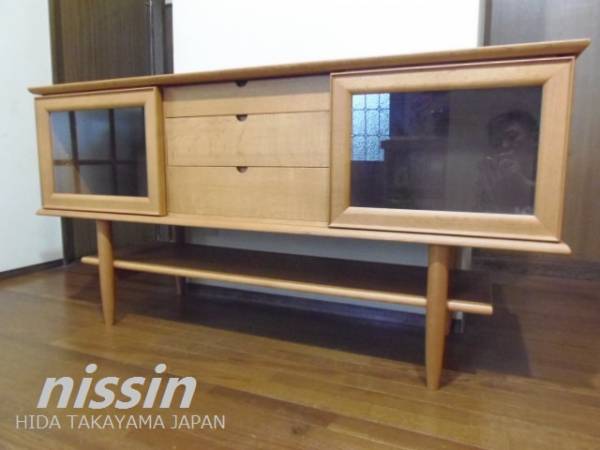 新品未使用●日進木工サイドボード飛騨高山アクタス無垢●検北欧