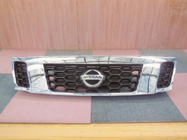 ◆ E26 NV350キャラバン 純正 フロントグリル 62310-3XA0A