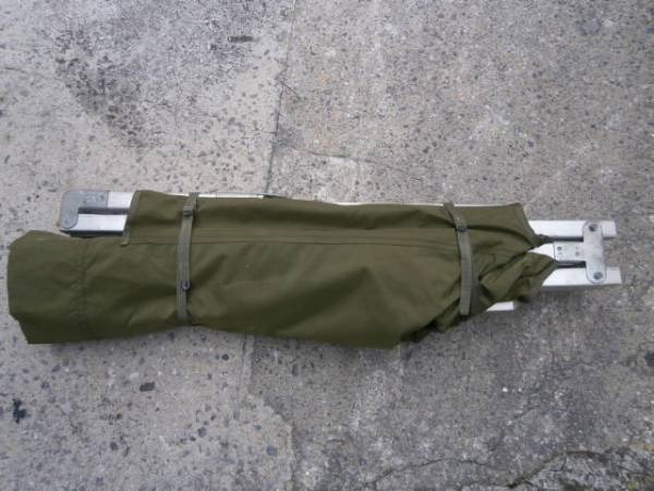 即決！米軍 野戦 折り畳みベット　簡易ベット_3