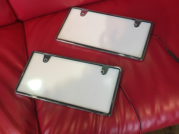 ワールドオートプレート LED光源 中型用 前後セット12V車専用