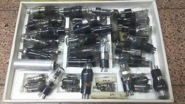 ジャンク] 古い真空管 まとめて60本弱 オーディオ機器 真空管 【公式通販】