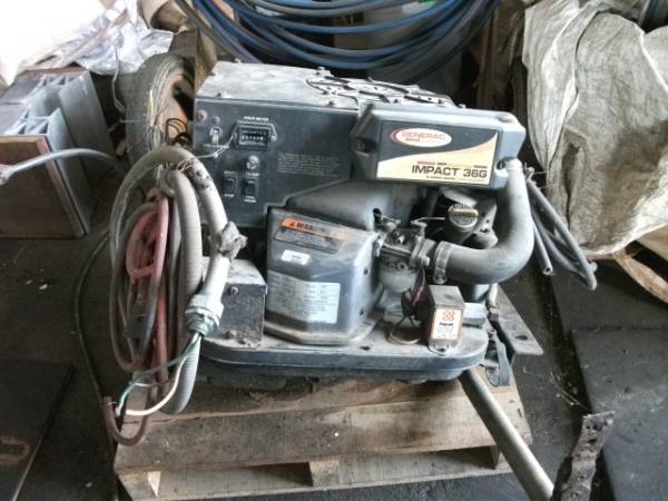 ジェネラック製発電機NP-36Gキャンピングカー取外しジャンク品