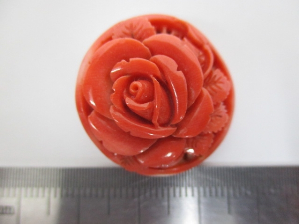 天然本珊瑚 彫刻 薔薇 K18刻印 ペンダントトップ 9.5g ペンダント 