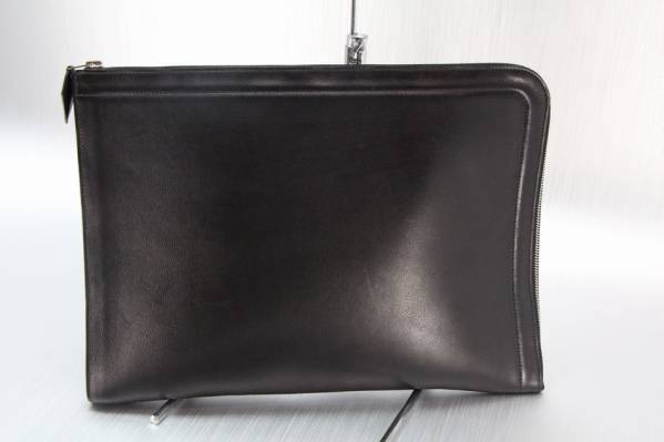 ★エルメス クラッチバッグQ刻 定￥344.520ジップコンピュータ　