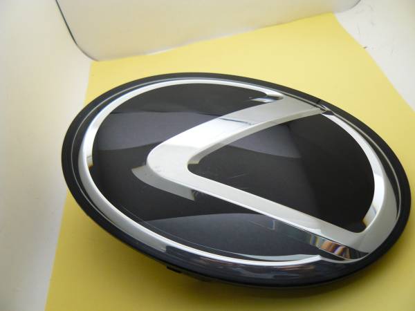 レクサス純正.フロントエンブレム 横177mm LS.GS.RX. IS.CT