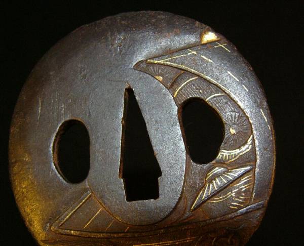 ６１　鉄地　宝船の図　金象嵌　鍔_3