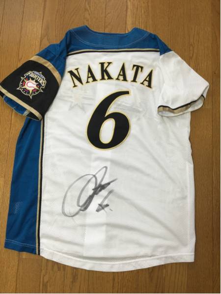 北海道日本ハムファイターズ 中田翔 #6 【直筆サイン入りユニフォーム】 大阪直営店舗 日ハム 中田翔 直筆サイン入り ユニフォーム 【公式通販】