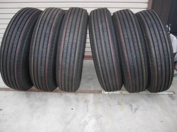 ＢＳ　２２５/８０Ｒ１７.５　Ｒ１１５　新品　売り切り