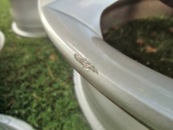 Z11 キューブ 純正アルミホイール 中古 15×5.5 +50 4H/100_2