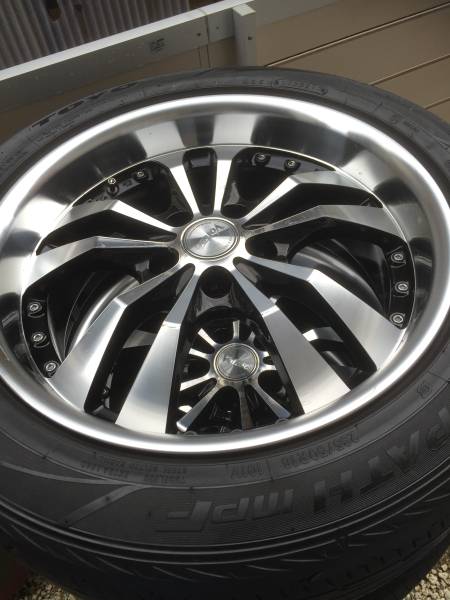 美品!!アルファード ヴェルファイア エスティマ 235/50R18 4本
