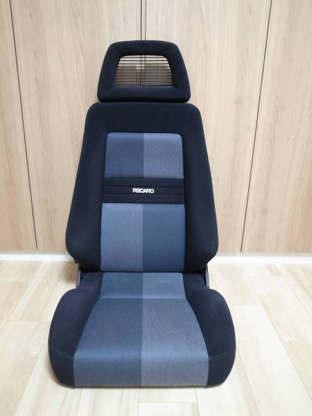 【人気モデル】RECARO LX-S ブラックxグレーの人気色 極美品