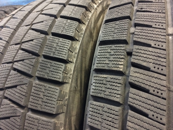 超バリ山225/45R18（91Q）BLIZZAK-REVOGZ中古4本セット。