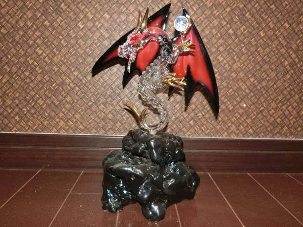 ディズニーランド　ガラス細工　シンデレラ城　ドラゴン TDL東京ディズニーランド・シンデレラ城 ガラス細工