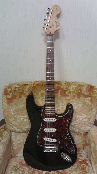 Squier スクワイヤー ストラト 黒 20th anniversary Squierスク