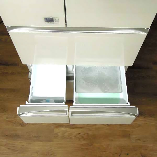 東芝 6ドア 冷蔵庫 GR-J560FV 2015年製 展示品 551L FVシリーズ