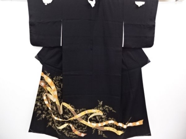 2424144: 未使用品 仕立て上がり 金彩熨斗に萩模様刺繍留袖(比翼