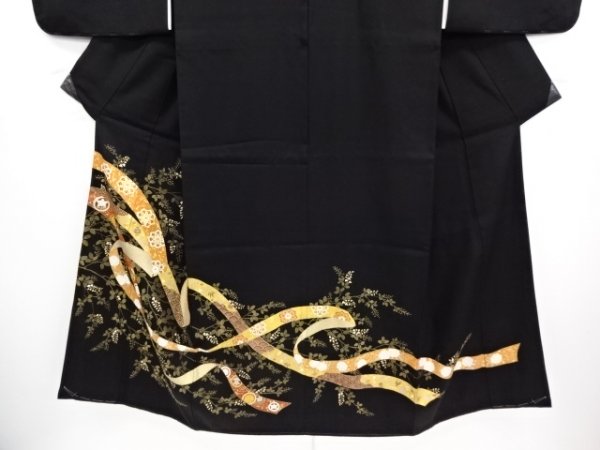 2424144: 未使用品 仕立て上がり 金彩熨斗に萩模様刺繍留袖(比翼