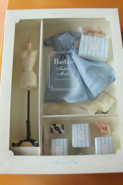 トルソー入り！バービー☆アクセサリーパック☆FMC