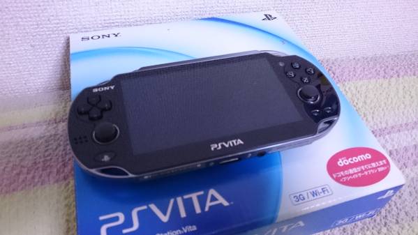 PS VITA 本体 PCH-1000　ほぼ未使用（おまけソフト付き）