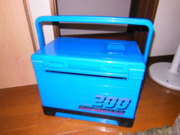 ダイワ PROVISOR GXUY-200クーラーボックス/20