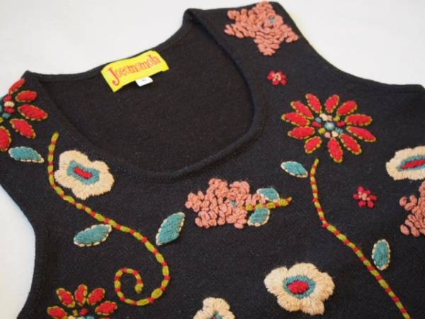 Jocomomola ホコモモラ☆花刺繍装飾ニットベスト/シビラ