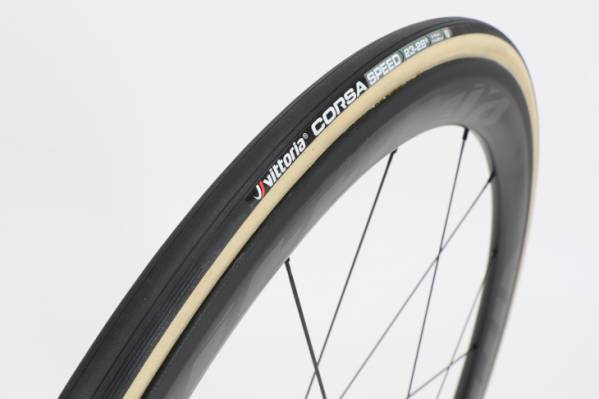 売り切り Vittoria Ｃorsa Speed チューブラー　G+　在庫4本 23C