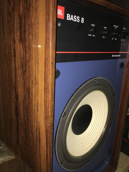 JBL BASS8 アクティブ・サブウーファー 【公式通販】