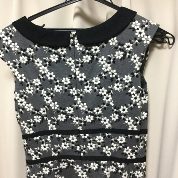 TOCCA☆トッカ刺繍豪華ワンピース トッカ XL ワンピース 刺繍 花柄