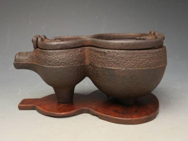 古鉄製 瓢箪形 香炉 手炉 欅台付 967g 中国古玩 7305tt