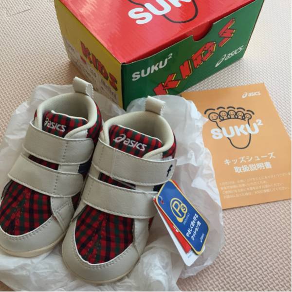 新品 タグ付き ファミリア 13cm 靴 スクスク アシックス