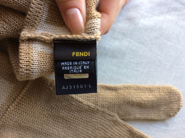 フェンディ ベージュ手袋 新宿伊勢丹 未使用新品 ユニセックス