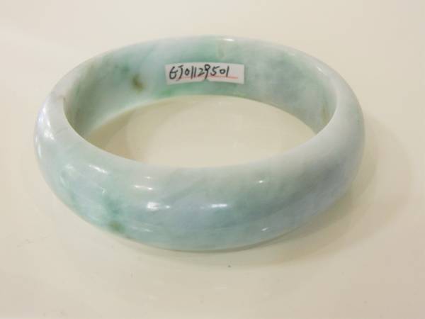 鑑定書付き A貨天然本翡翠 ヒスイ バングル 天然 本翡翠 A貨 藍