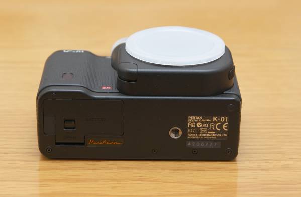 ボディ PENTAX K-01 | ペンタックス ブラック ミラーレス一眼カメラ 