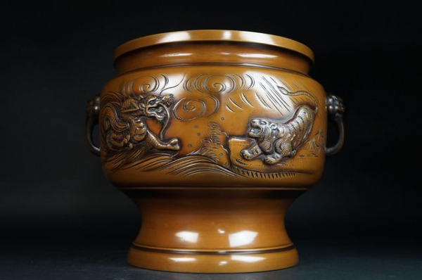 【五山】黄銅龍虎吠紋獅子耳飾火鉢　約3.5ｋｇ　美品　ｎ-38