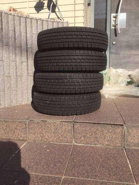 ダンロップ　スタッドレスタイヤ４本セット　145Ｒ12