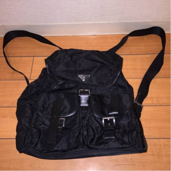 d08 プラダ PRADA 黒系 リュック カバン バッグ 鞄
