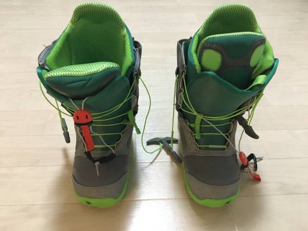 ウィンタースポーツ burtonバートンAMBUSH 25cm スピードゾーンレーシング