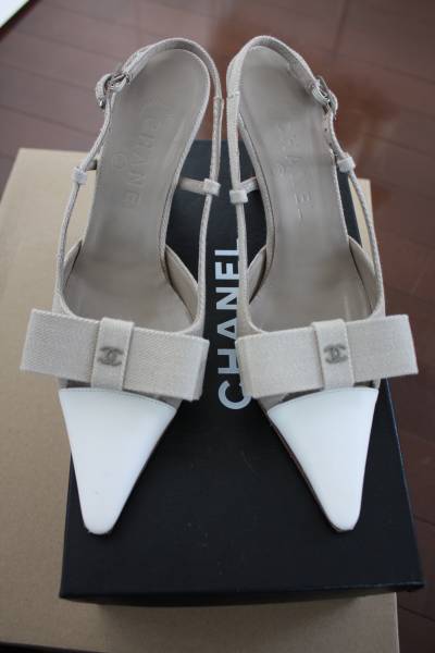 ★ CHANEL スーツ　リボンが可愛い　サンダル　ミュール ★