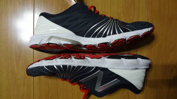ニューバランス ランニングシューズ RC700B3 26 新品