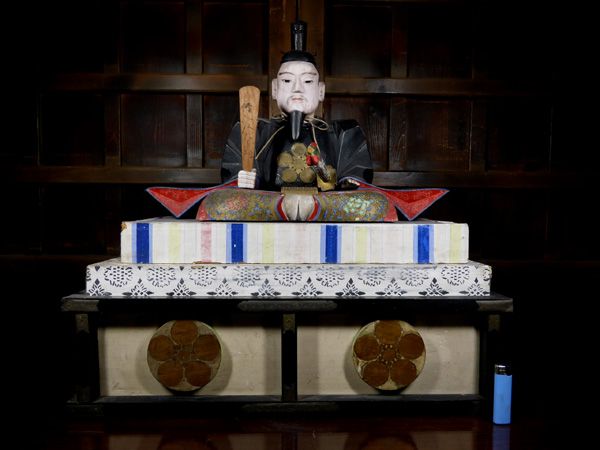 時代年代物 木彫 彩色 玉眼 天神像 天神様 菅原道真公 学問 書道誠実の神共箱 天神像天神様・菅原道真像（仏像事典写真画像付き） 【桜】木造 彩色