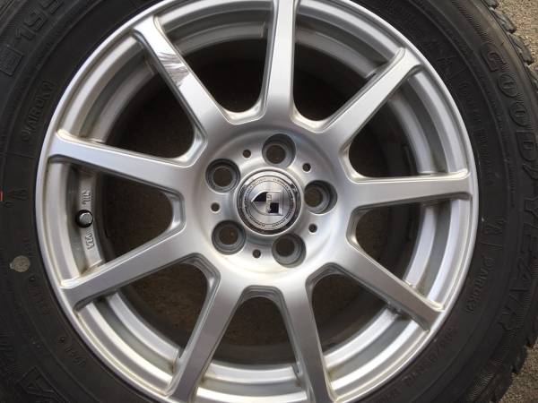 195⁄65 195/65R15 アルミ付き スタッドレス プリウスなどに GOOD YEAR 