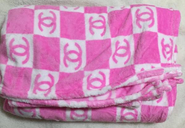 シャネル ノベルティ 毛布 ブランケット ピンク シャネル 毛布