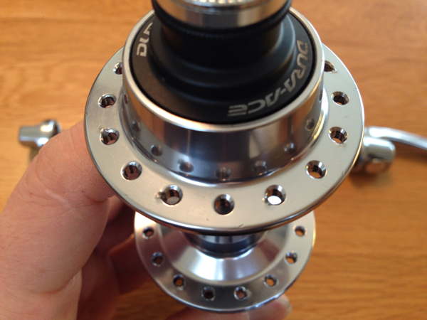 シマノ デュラエース リヤハブ HF-7900 32h_3