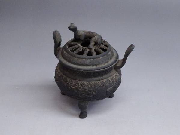 【 唐銅携行香炉 】　獅子蓋双耳三つ足　明～清古玩 唐銅携行香炉 獅子蓋双耳三つ足 明～清古玩 唐銅