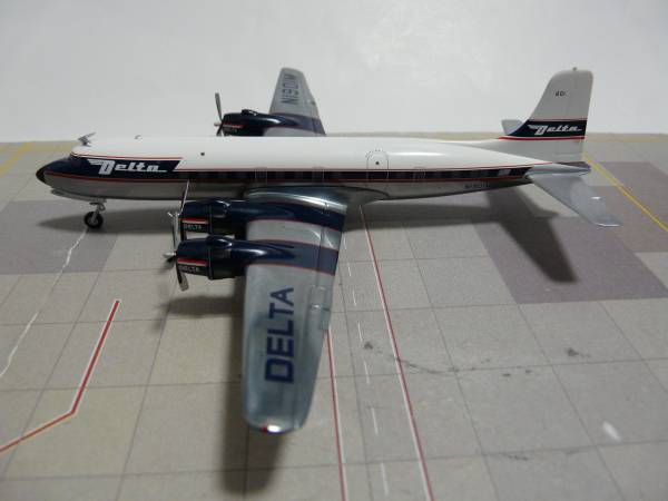 1⁄200 ヘルパ 1/200 デルタ航空 DELTA AIRLINES DC－6 B747-400