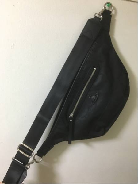 ヴィヴィアン ウエストウッド ボディバッグ ショルダーバッグ メンズ