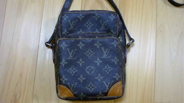 ルイヴィトン モノグラム アマゾン 斜め掛け ショルダー ポシェット バッグ